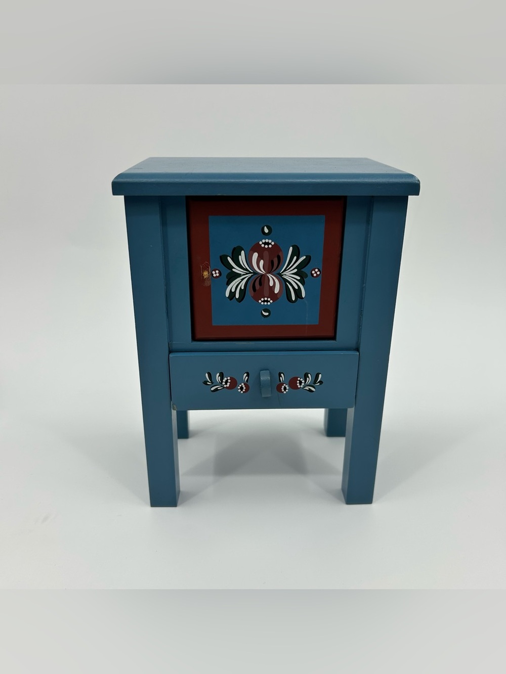 Pleasant Company American Girl Kirsten's Washstand Doll Furniture